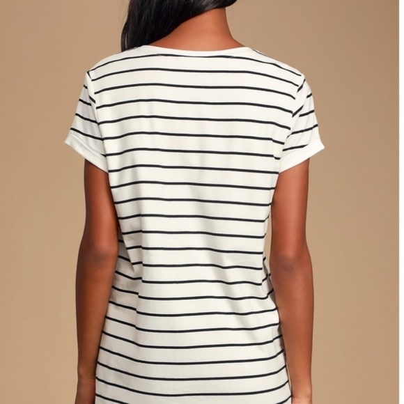 Lulus Cafe Black & Cream stripe dress Sale 💐💐2 for 40 mix size if you like - Picture 4 of 12